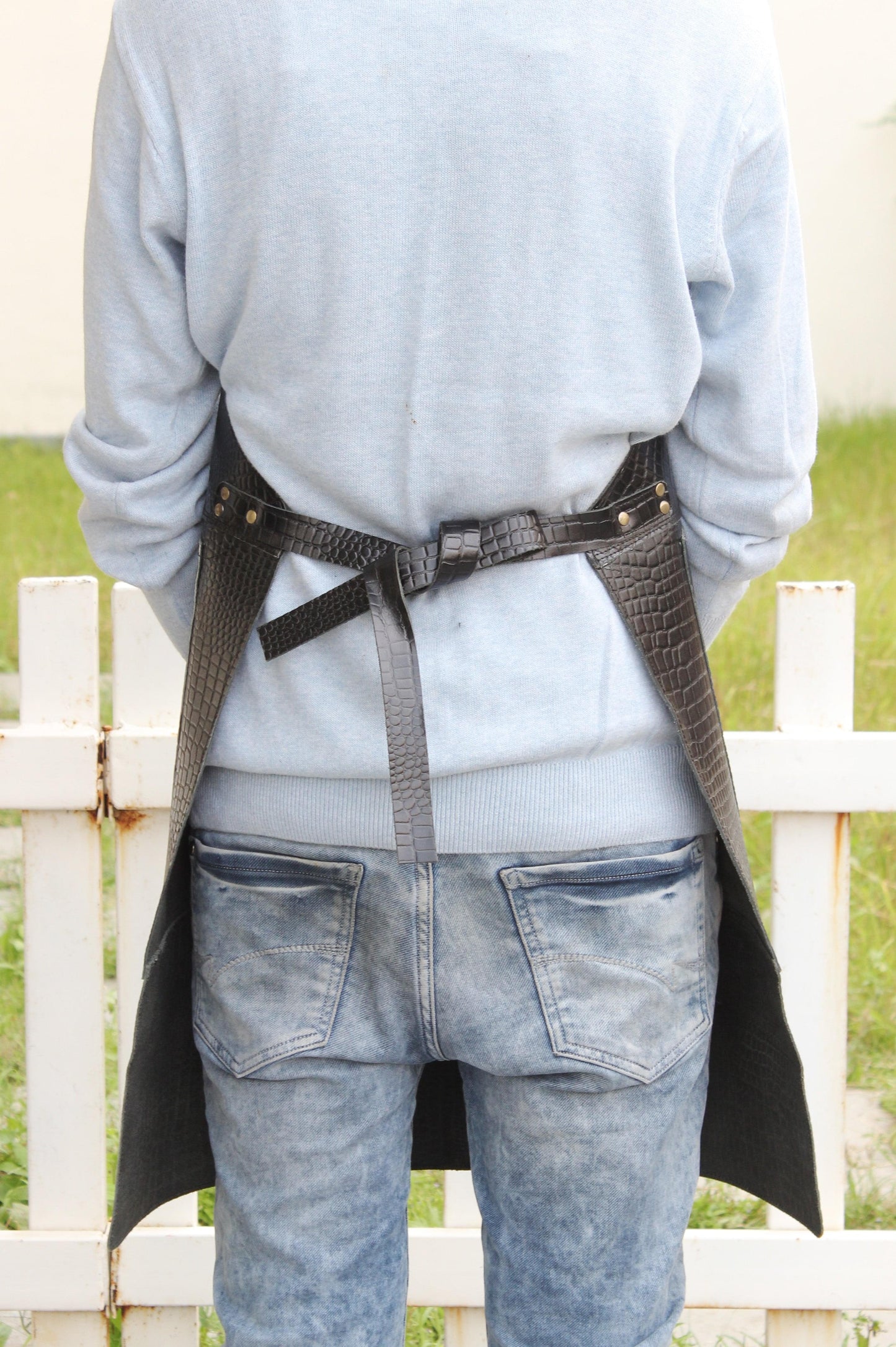 Genuine Full Grain Leather Apron- Black