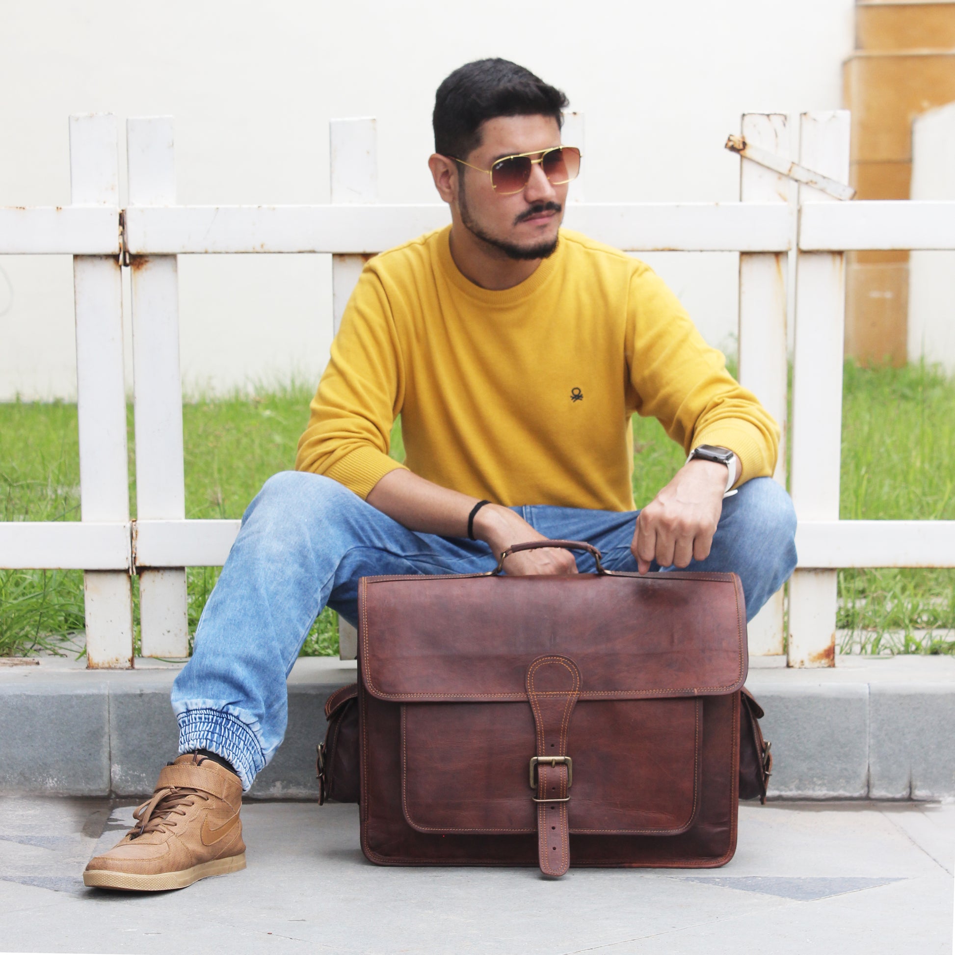 Best Full Grain Leather Messenger Bag with Adjustable Strap